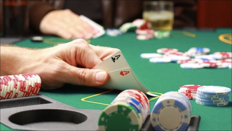 Chiến thuật quản lý vốn và bảo mật khi chơi Poker